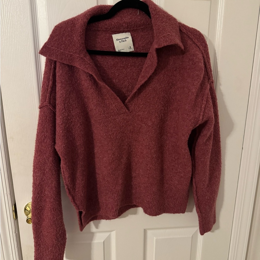 Abercrombie & Fitch Women's V-Neck Sweater in Deep Rose